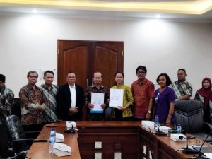 Tingkatkan Kualitas Pendidikan, Dekan FDA UHN Sugriwa – FTIK UIN Salatiga Teken PKS